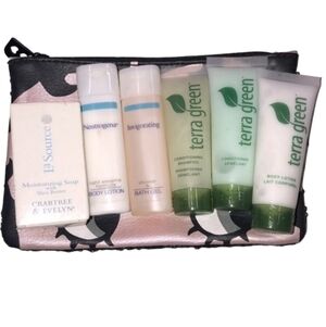 Betty Boop Ipsy travel bag with toiletries